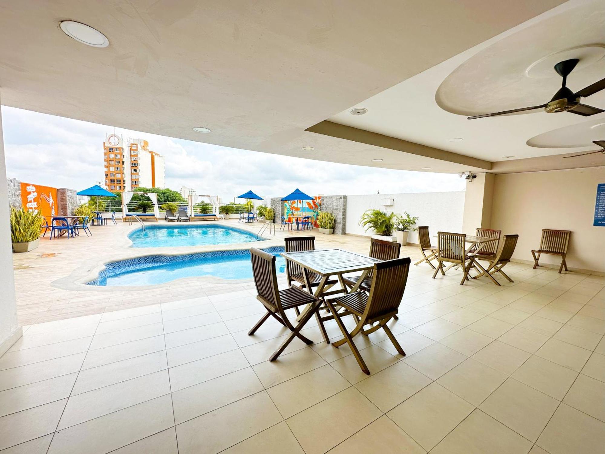 Howard Johnson By Wyndham Barranquilla Versalles Hotel Eksteriør billede